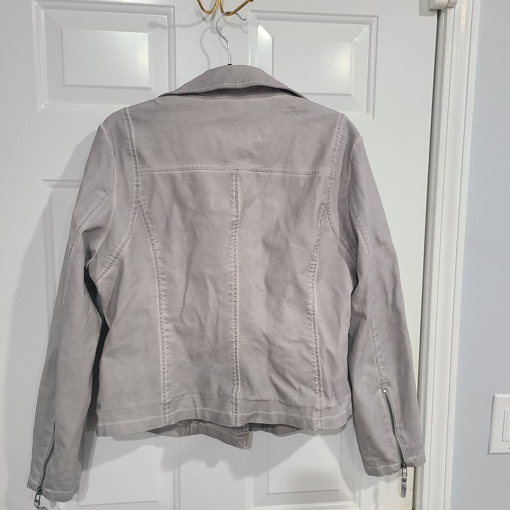 Max Studio Women's XL Gray Faux Leather Long Sleeve Moto Jacket Edgy Street Wear - Picture 9 of 11